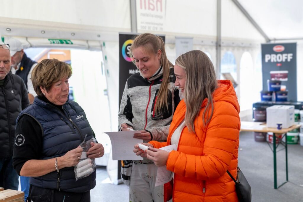 Leverandør demonstrerer produkt på fagdag